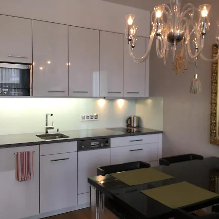 Apartment Romantic M&k *
